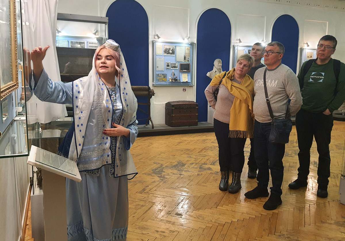 «Русская и татарская Снегурочки. Две истории. Одна сказка» – так называется анимационная экскурсия, которую часто выбирают в эти новогодние праздники касимовцы и гости округа.