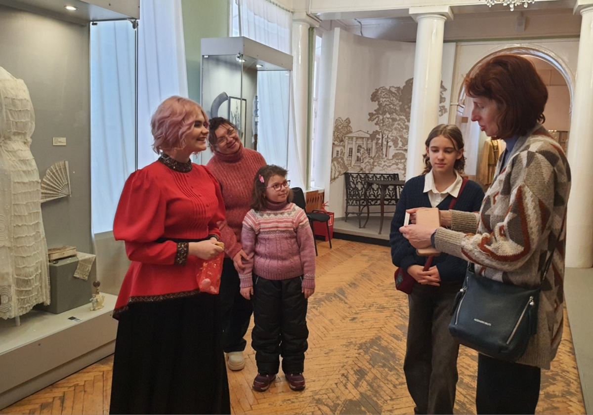 В новогодние выходные в историко-культурном музее-заповеднике интересная праздничная программа – анимационные экскурсии, квесты, мастер-классы, выставки. 