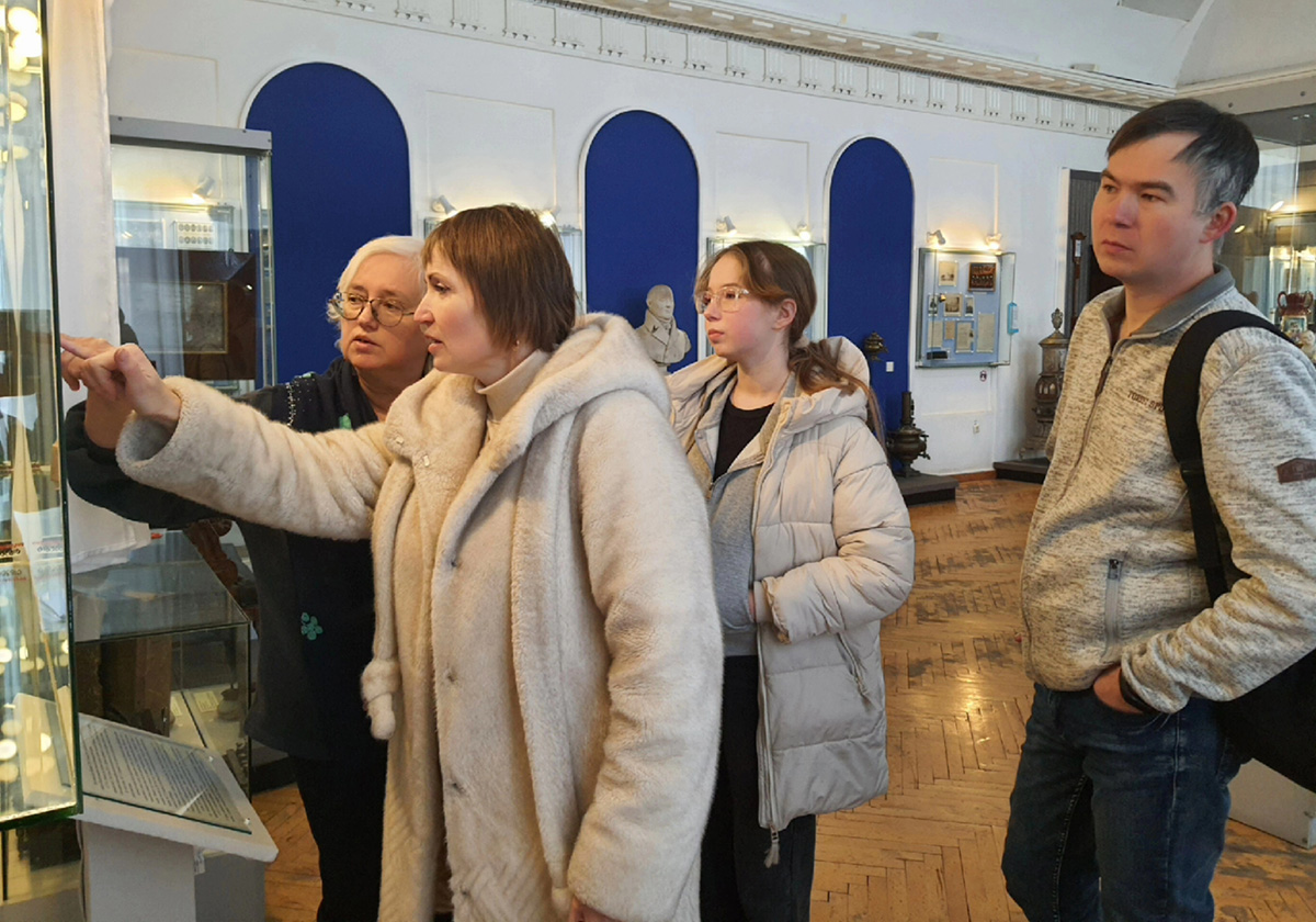 Первые посетители Касимовского историко-культурного музея-заповедника в новом году – гости из Перми. 