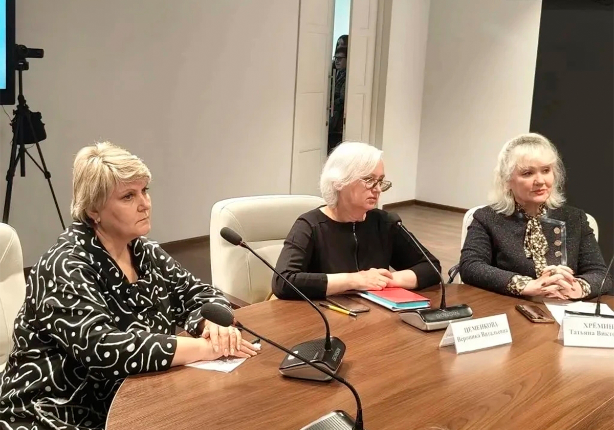 Заместитель директора касимовского музея-заповедника Вероника Цеменкова приняла участие в презентации книги «Квятковский Станислав Иванович – русский космист и пассионарий»