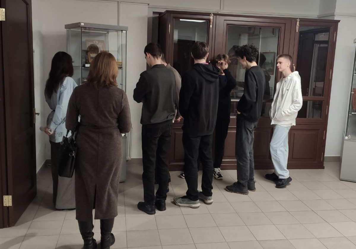 На базе Туристско-информационного центра Касимовского историко-культурного музея-заповедника работает уникальная выставка церковного искусства.